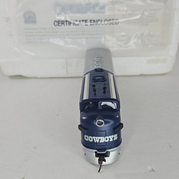 Dallas Cowboys Hawthorne Village Electric Train Locomotive With COA - Picture 2 of 8